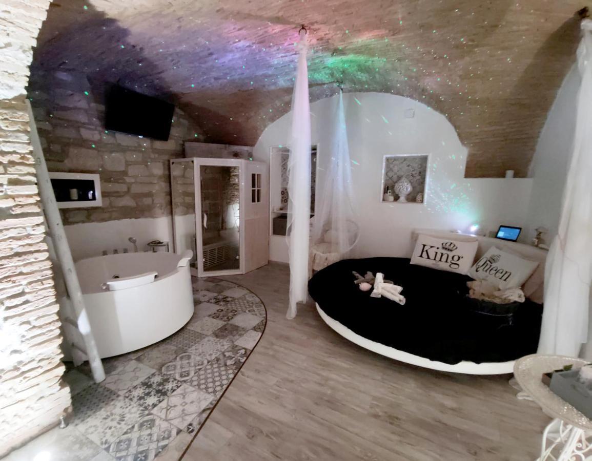 Venusuite Venosa - Luxury House, Spa & Relax - Экстерьер фото